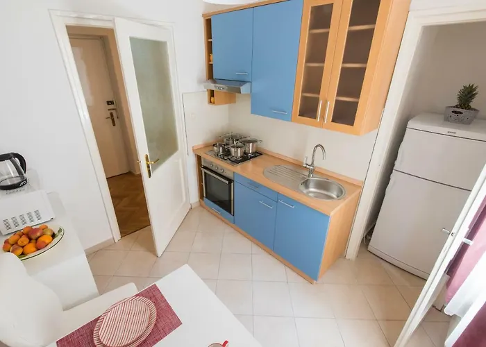 T&m With Parking In The Old Town *