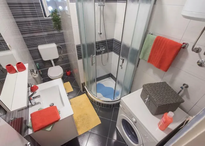 T&m With Parking In The Old Town * Zára